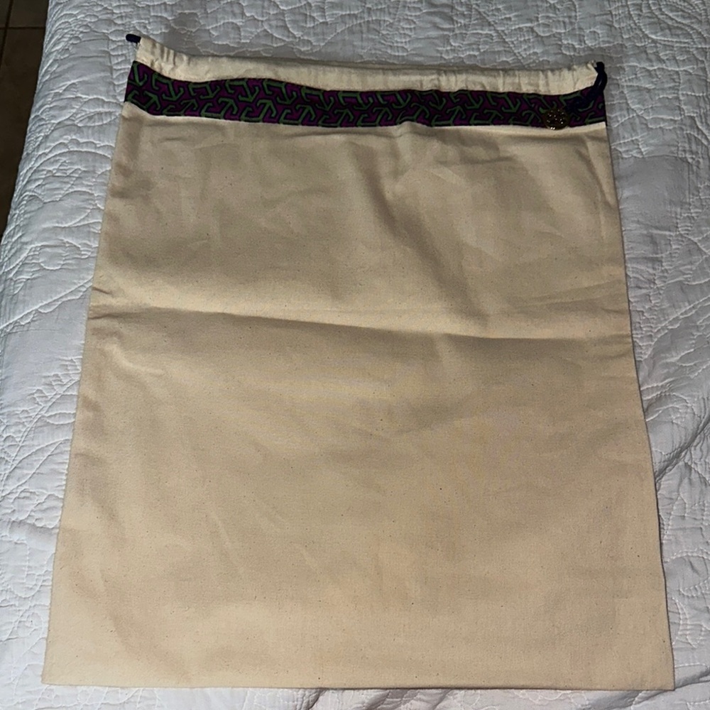 Elegant Cream Skirt with Patterned Trim